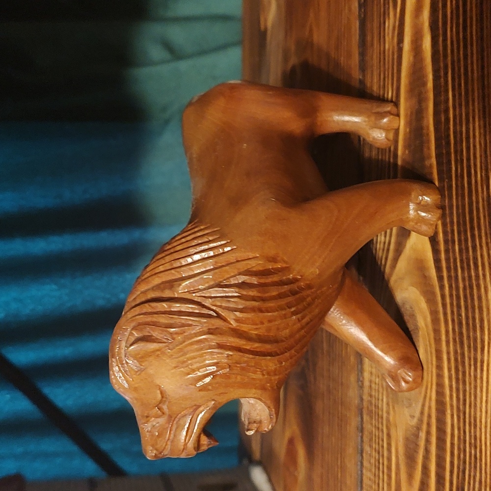 LION Hand Carved Wood Carving Vintage Mid-Century Modern - Picture 3 of 8